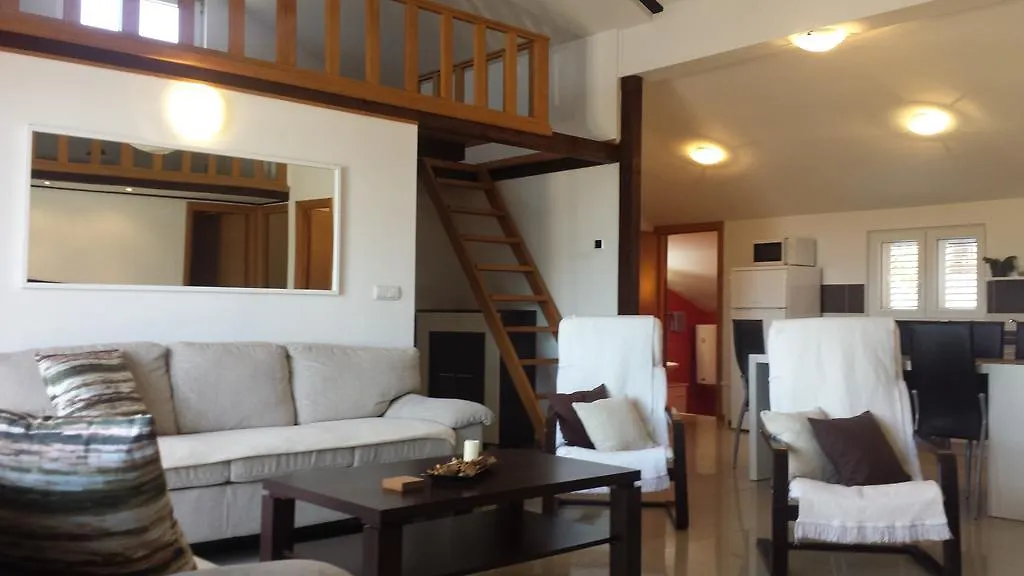 Apartments Villa Natali - Heating Pool Trogir Kroatien