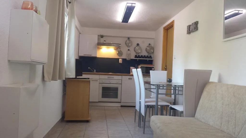 Apartments Villa Natali - Heating Pool Trogir Kroatien