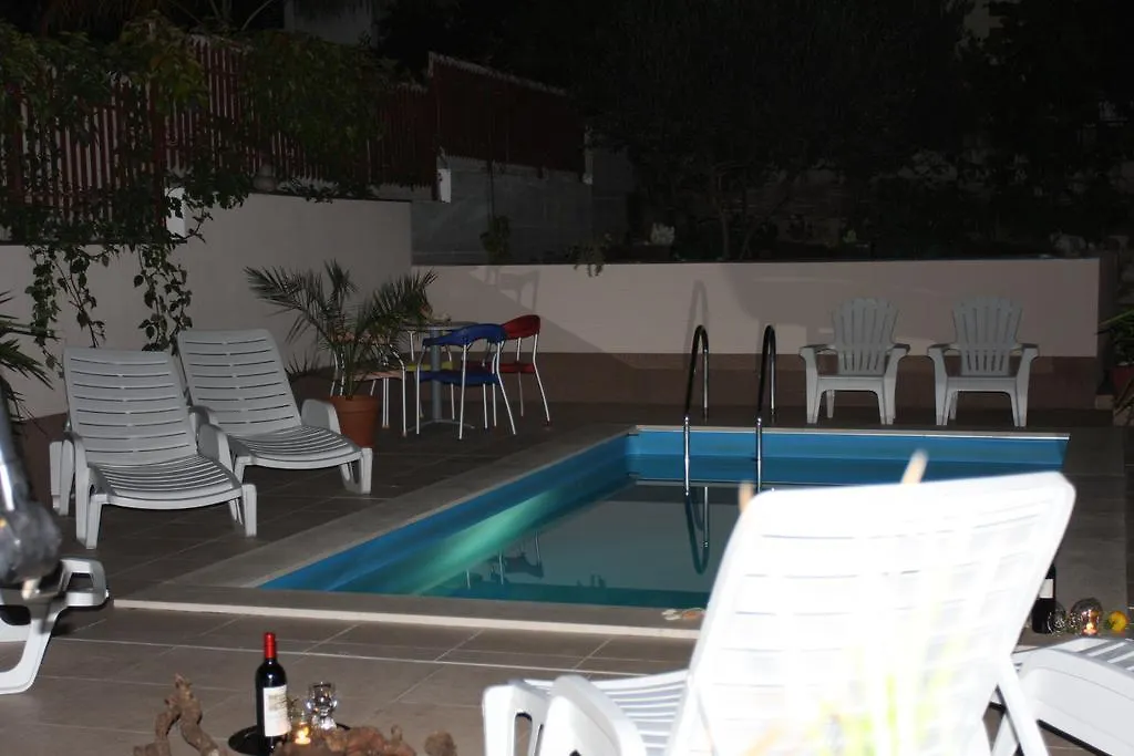 Apartments Villa Natali - Heating Pool Trogir Croatia