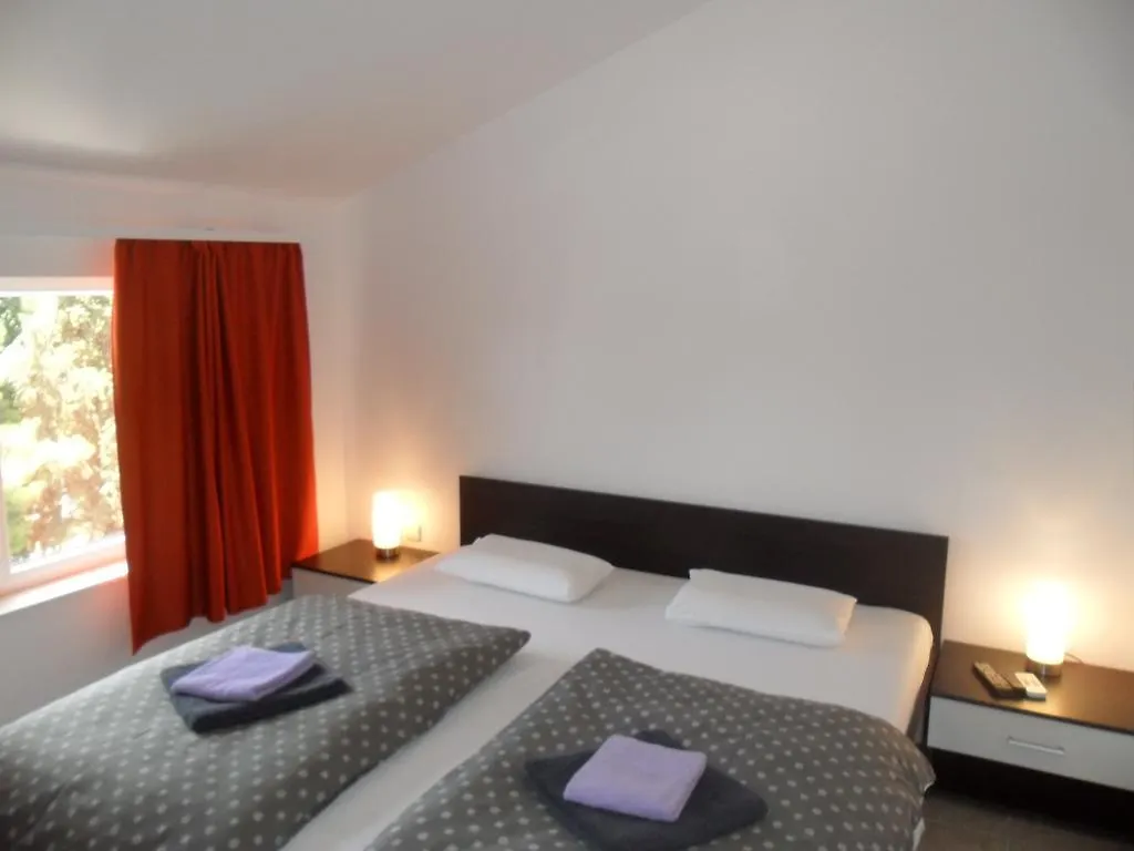 Apartments Villa Natali - Heating Pool Trogir Croatia
